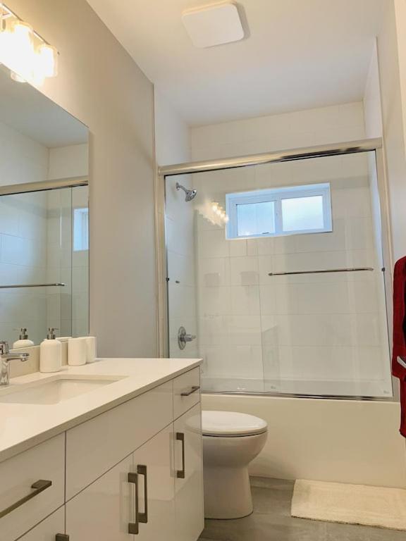 Baycrestone Apartment โคควิทแลม ภายนอก รูปภาพ